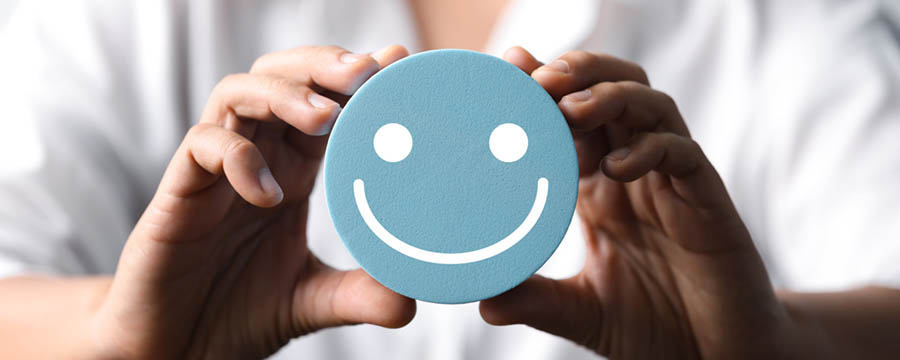 Happy Customers represented by a smile emoji. Red Dust Snow. Image by By JD8